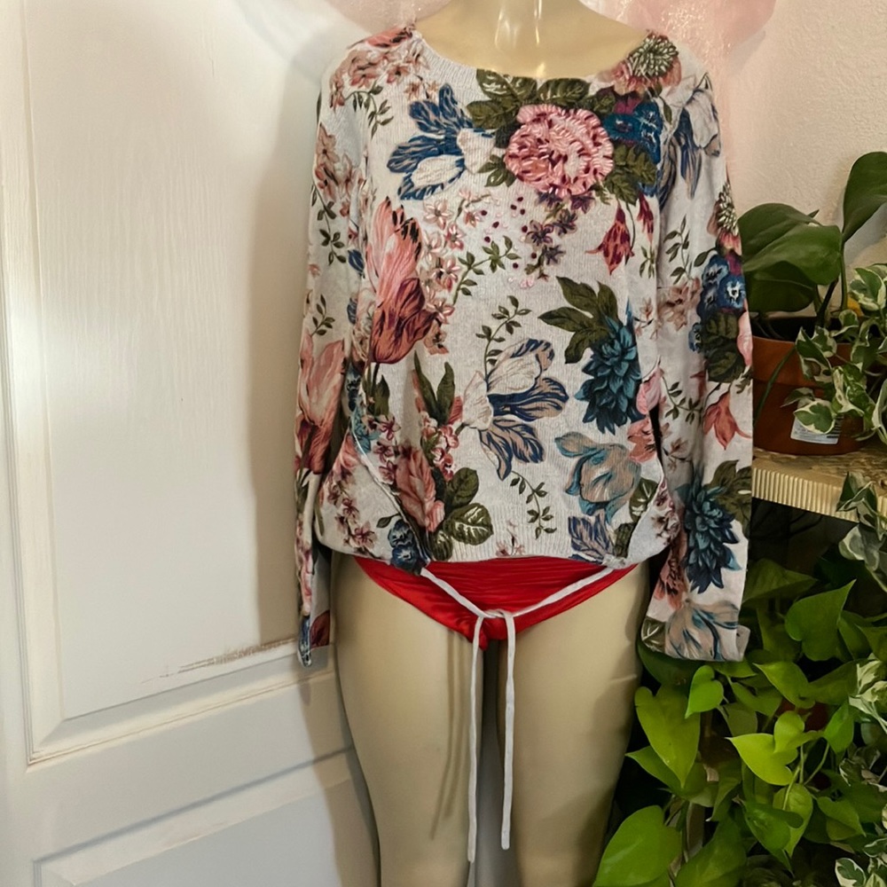 Used Sweater Angel Of The North Floral Knit Multi Color
